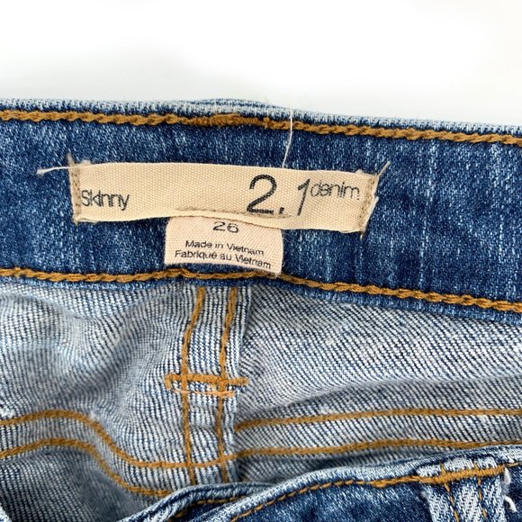 Women's 2.1 Denim Blue Jeans Sz 26 Distressed Ripped Faded Wash Whisker‎ Denim - Picture 3 of 8